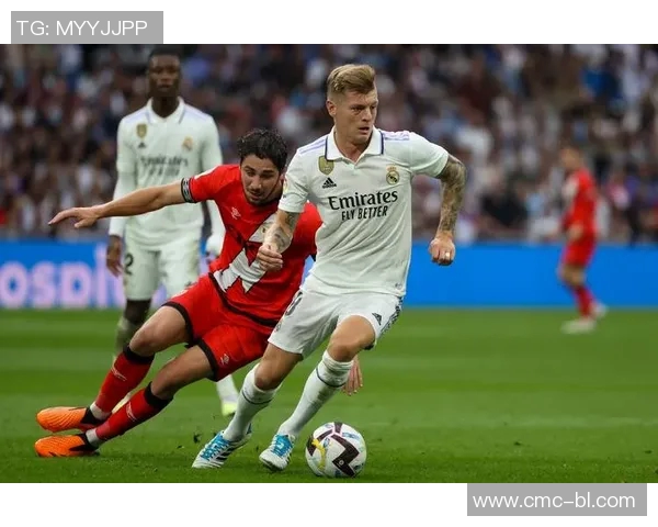 皇马与尤文图斯对决分析战术特点与历史交锋回顾