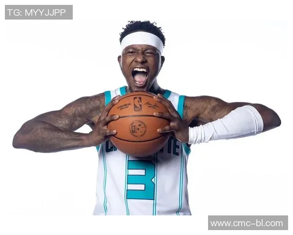 特里罗齐尔带领球队奋勇争先展现出色个人能力与团队合作精神